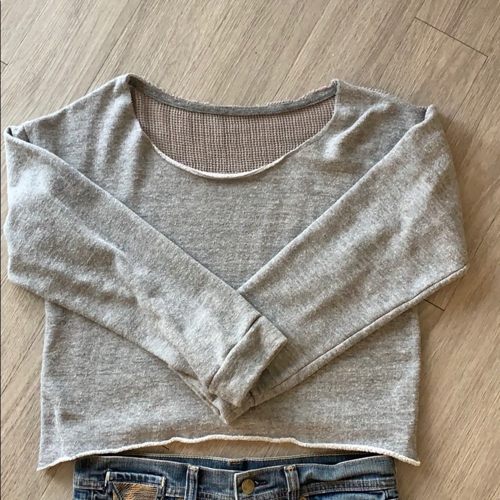 Sweatshirt